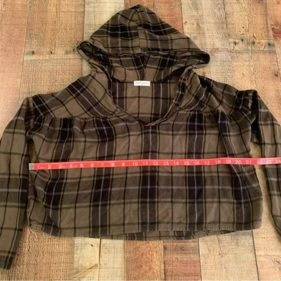 Soul cake womens size medium cropped brown and tan plaid long sleeve hooded top - Picture 6 of 6